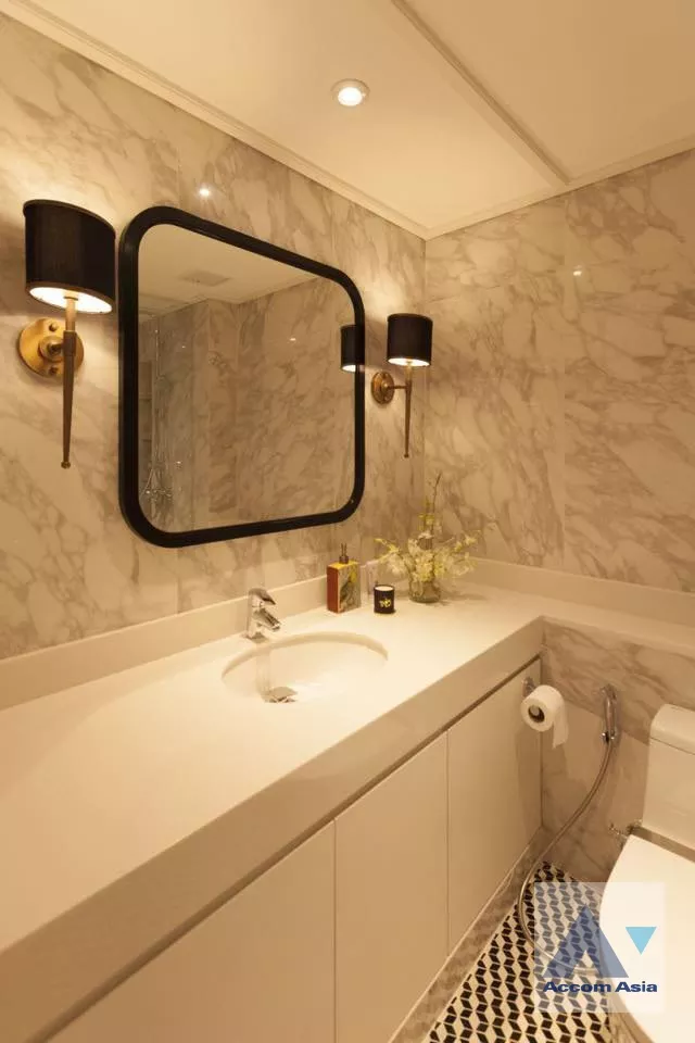 8  3 br Condominium For Rent in Ploenchit ,Bangkok BTS Ploenchit at All Seasons Mansion AA37388