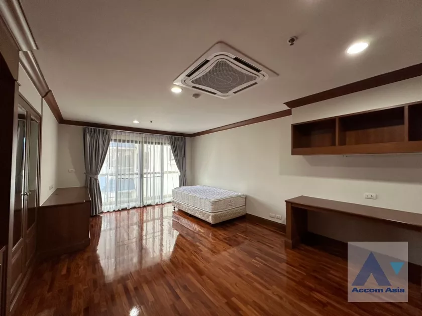 10  3 br Apartment For Rent in Sukhumvit ,Bangkok BTS Asok - MRT Sukhumvit at Perfect Apartment for Big Family, Prime Location Near Main Street AA37403