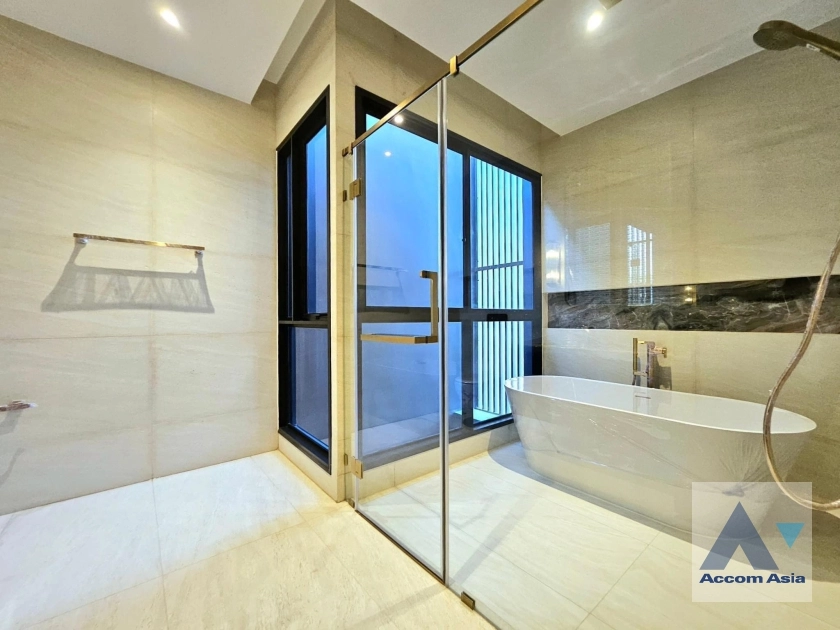 15  4 br House For Rent in Krungthep Kreetha ,Bangkok  at Bugaan Krungthep Kreetha AA37409