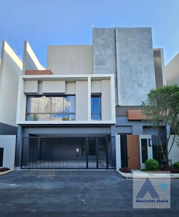  1  4 br House For Rent in Krungthep Kreetha ,Bangkok  at Bugaan Krungthep Kreetha AA37409