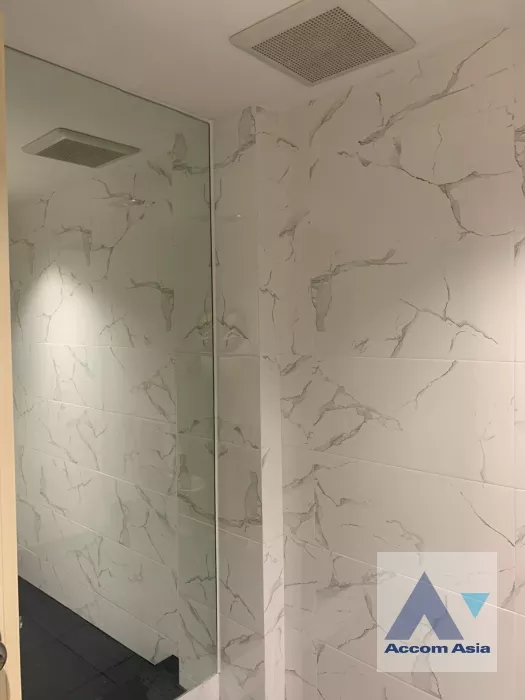 8  5 br House For Rent in Ratchadaphisek ,Bangkok MRT Sutthisan AA37421