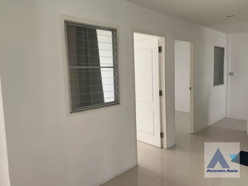 7  5 br House For Rent in Ratchadaphisek ,Bangkok MRT Sutthisan AA37421