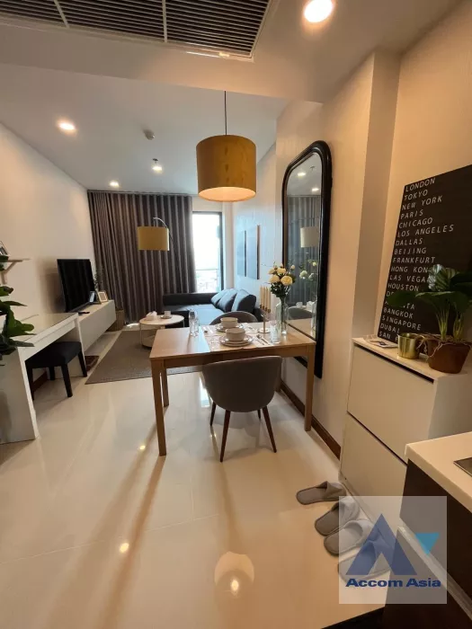 unit 1 Bedroom  Condominium For Rent in Charoen Nakhon, Bangkok  near BTS Krung Thon Buri (AA37424)