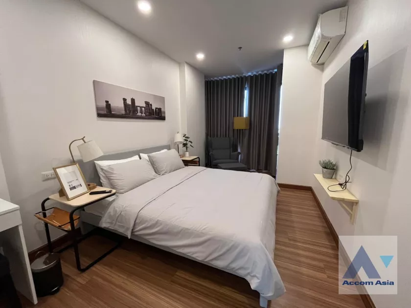  1 Bedroom  Condominium For Rent in Charoennakorn, Bangkok  near BTS Krung Thon Buri (AA37424)