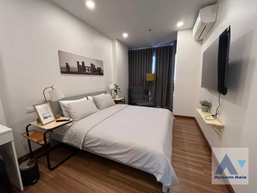 unit 1 Bedroom  Condominium For Rent in Charoen Nakhon, Bangkok  near BTS Krung Thon Buri (AA37424)