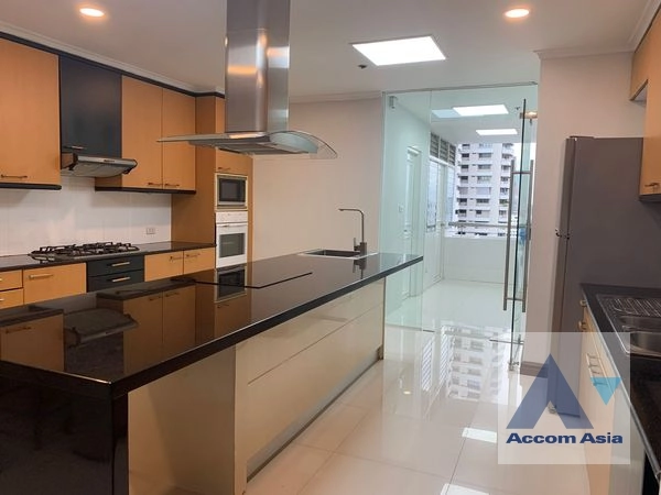 Fully Furnished, Pet friendly |  3 Bedrooms  Condominium For Rent in Sukhumvit, Bangkok  near BTS Nana (AA37425)