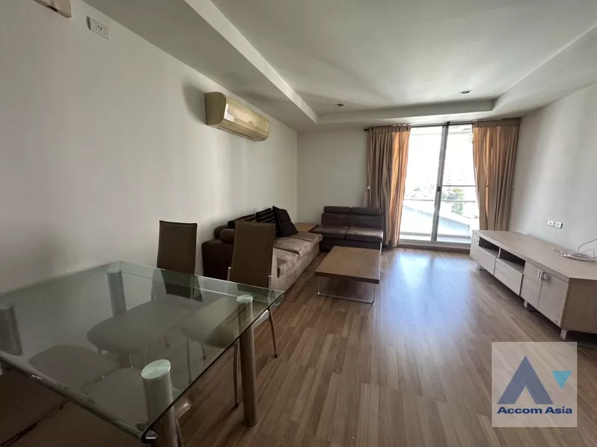 unit 2 Bedrooms  Apartment For Rent in Sukhumvit, Bangkok  near BTS Phrom Phong (AA37426)