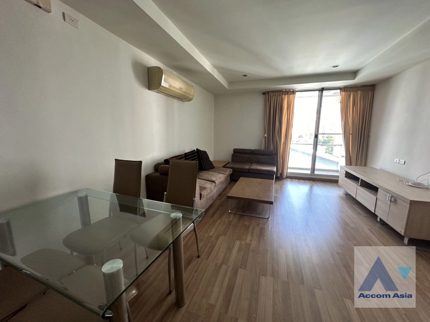 unit 2 Bedrooms  Apartment For Rent in Sukhumvit, Bangkok  near BTS Phrom Phong (AA37427)