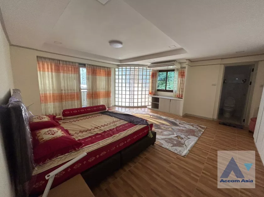 4  3 br Apartment For Rent in Sukhumvit ,Bangkok BTS Phrom Phong at Apartment near Samitivej Hospital AA37429