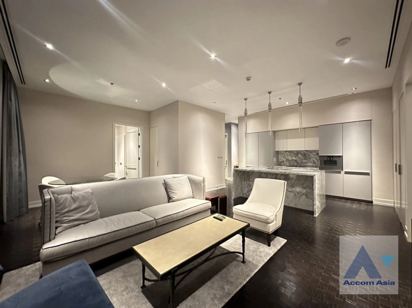 unit 2 Bedrooms  Condominium For Rent in Silom, Bangkok  near BTS Chong Nonsi (AA37433)