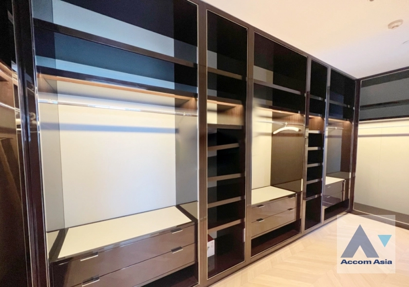 9  4 br Condominium For Rent in Sathorn ,Bangkok BTS Saphan Taksin at Four Seasons Private Residences AA37437