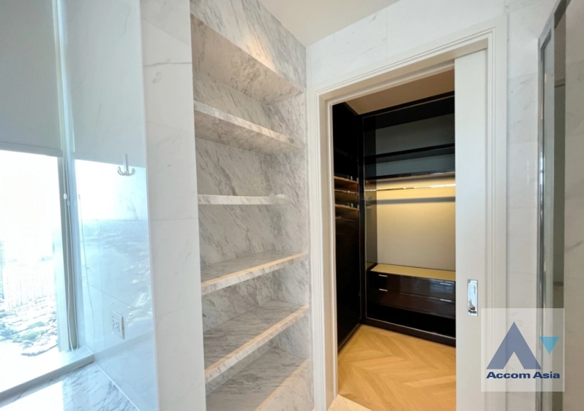 10  4 br Condominium For Rent in Sathorn ,Bangkok BTS Saphan Taksin at Four Seasons Private Residences AA37437