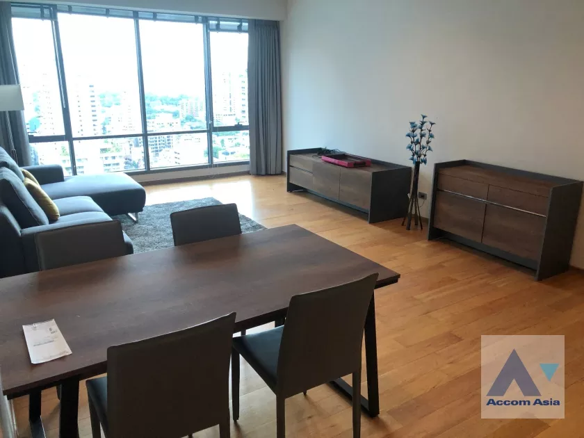 unit 2 Bedrooms  Condominium For Rent in Sukhumvit, Bangkok  near BTS Nana (AA37438)