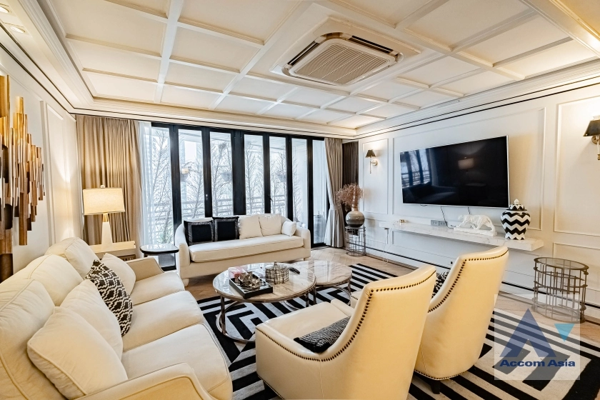 unitFully Furnished |  Exclusive residence. Only one unit / floor at Mahogany Tower, Sukhumvit (AA37439)