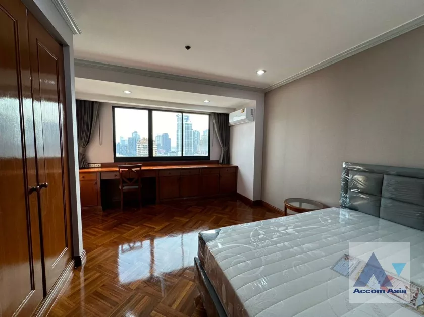 13  3 br Apartment For Rent in Sukhumvit ,Bangkok BTS Ekkamai at Panoramic view on balcony AA37447