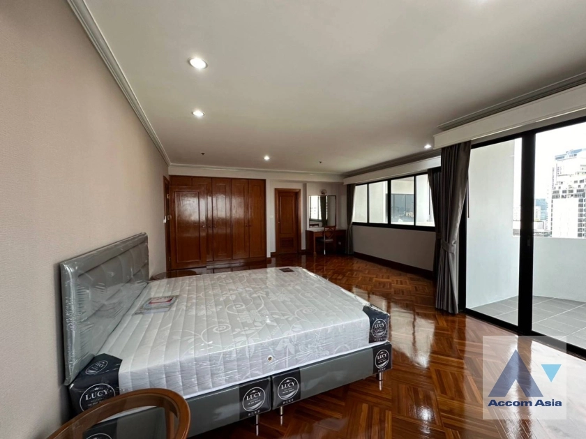13  3 br Apartment for rent and sale in Sukhumvit ,Bangkok BTS Ekkamai at Panoramic view on balcony AA37447