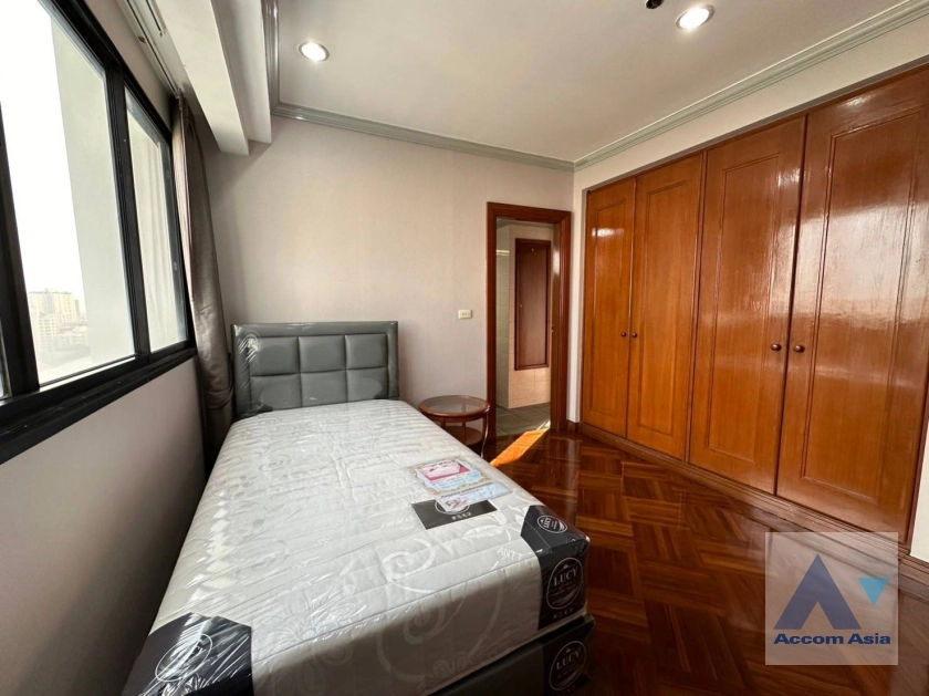 15  3 br Apartment for rent and sale in Sukhumvit ,Bangkok BTS Ekkamai at Panoramic view on balcony AA37447