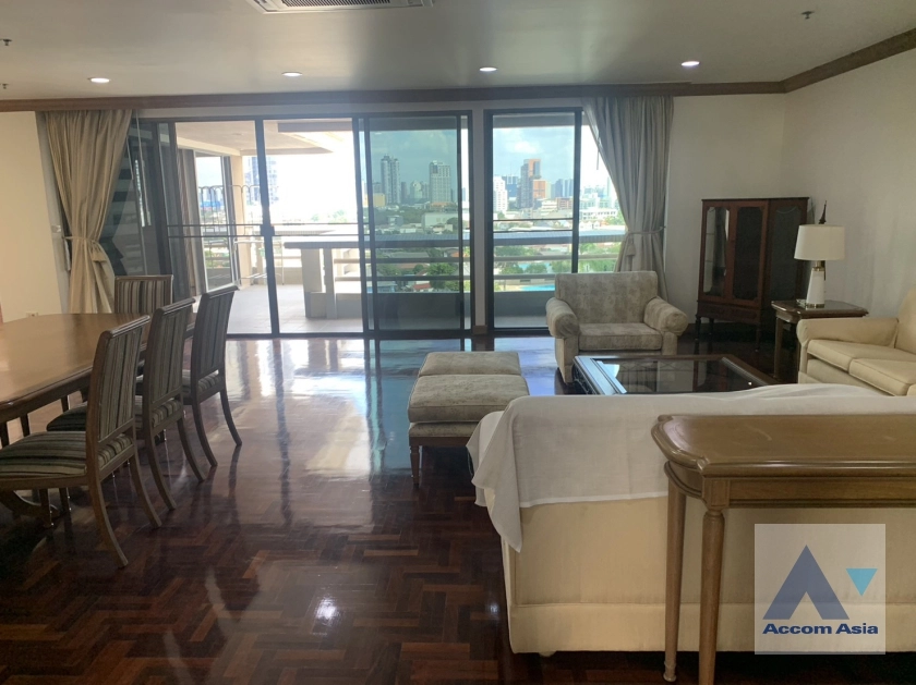  3 Bedrooms  Condominium For Rent in Sukhumvit, Bangkok  near BTS Phrom Phong (AA37481)