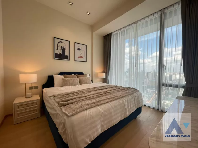 unit 1 Bedroom  Condominium For Rent in Ploenchit, Bangkok  near BTS Chitlom (AA37490)
