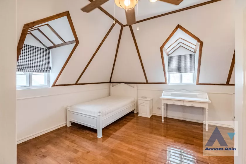 26  4 br Townhouse for rent and sale in Bang Na ,Bangkok BTS Bearing at Fantasia Villa 2 AA37499