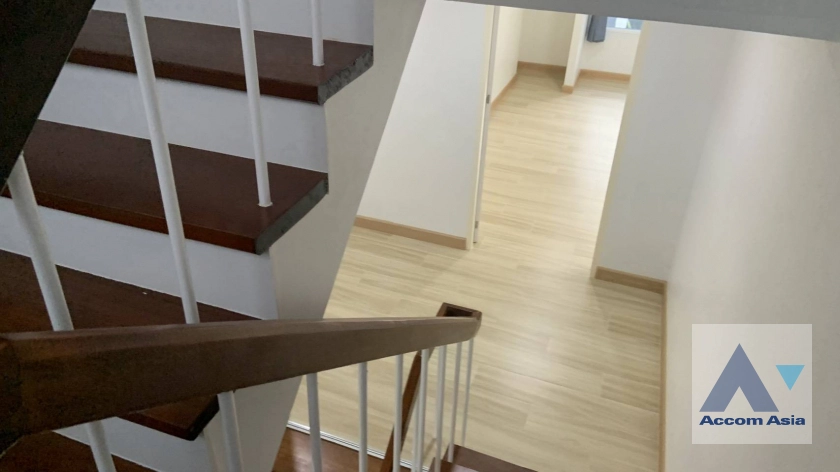 8  4 br Townhouse for rent and sale in Sukhumvit ,Bangkok BTS Nana AA37501