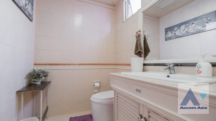 11  4 br Condominium For Sale in Sukhumvit ,Bangkok BTS Phrom Phong at Premier Condominium AA37526