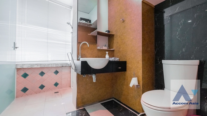 16  4 br Condominium For Sale in Sukhumvit ,Bangkok BTS Phrom Phong at Premier Condominium AA37526