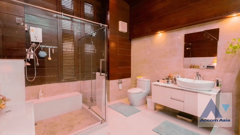 20  4 br Condominium For Sale in Sukhumvit ,Bangkok BTS Phrom Phong at Premier Condominium AA37526