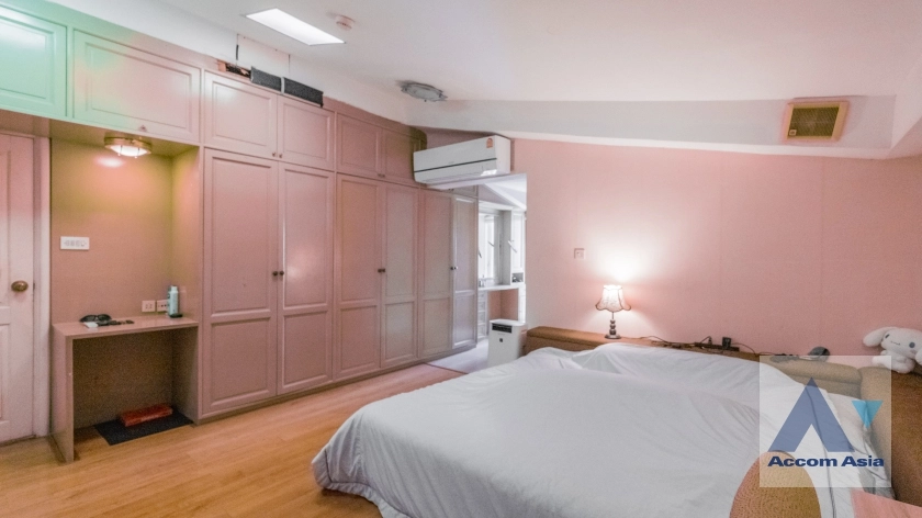 22  4 br Condominium For Sale in Sukhumvit ,Bangkok BTS Phrom Phong at Premier Condominium AA37526