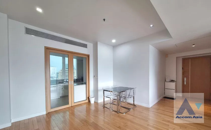 unit 3 Bedrooms  Condominium For Rent in Sukhumvit, Bangkok  near BTS Asok - MRT Sukhumvit (AA37532)