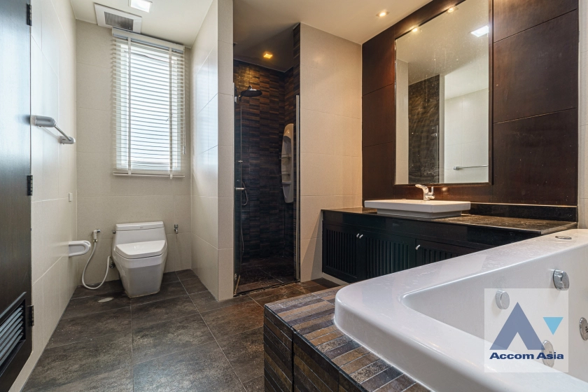 21  4 br Apartment for rent and sale in Sukhumvit ,Bangkok BTS Asok - MRT Sukhumvit at Elegant place for a Pet Friendly AA37535