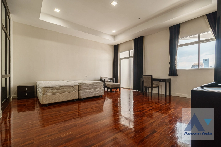 18  4 br Apartment for rent and sale in Sukhumvit ,Bangkok BTS Asok - MRT Sukhumvit at Elegant place for a Pet Friendly AA37535