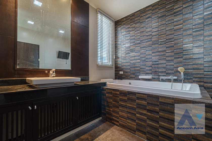 22  4 br Apartment for rent and sale in Sukhumvit ,Bangkok BTS Asok - MRT Sukhumvit at Elegant place for a Pet Friendly AA37535