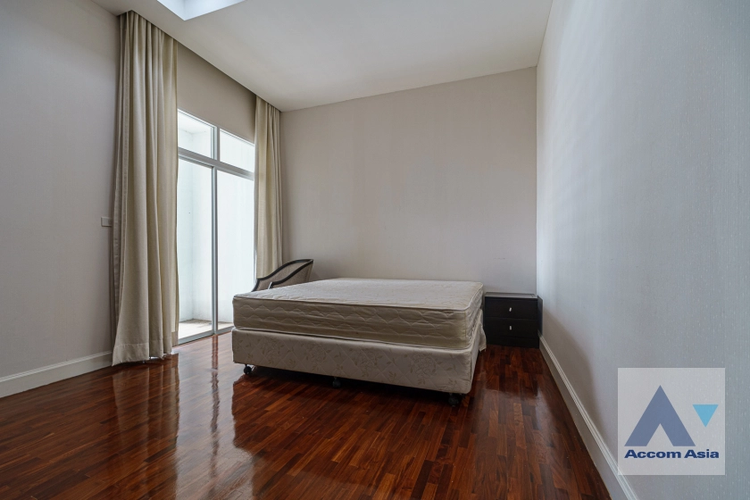 28  4 br Apartment for rent and sale in Sukhumvit ,Bangkok BTS Asok - MRT Sukhumvit at Elegant place for a Pet Friendly AA37535