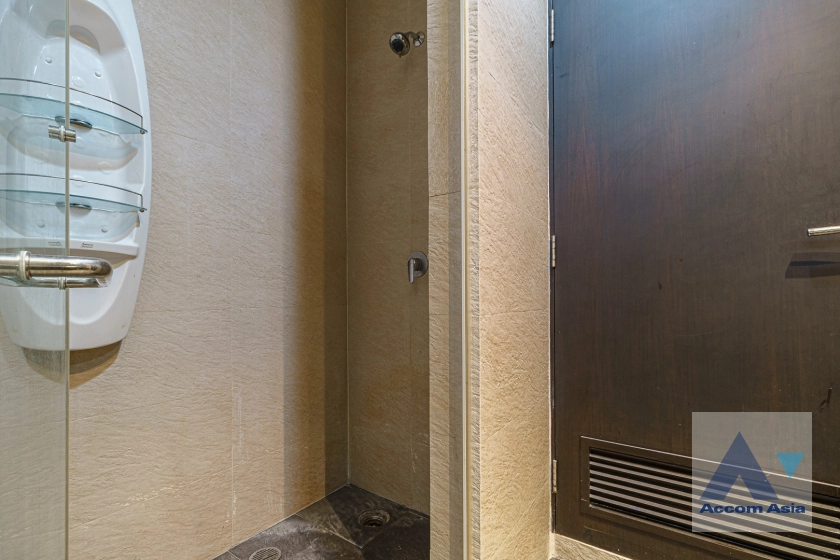 32  4 br Apartment for rent and sale in Sukhumvit ,Bangkok BTS Asok - MRT Sukhumvit at Elegant place for a Pet Friendly AA37535