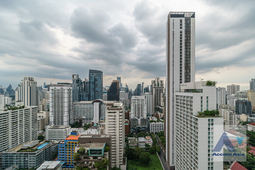 34  4 br Apartment for rent and sale in Sukhumvit ,Bangkok BTS Asok - MRT Sukhumvit at Elegant place for a Pet Friendly AA37535