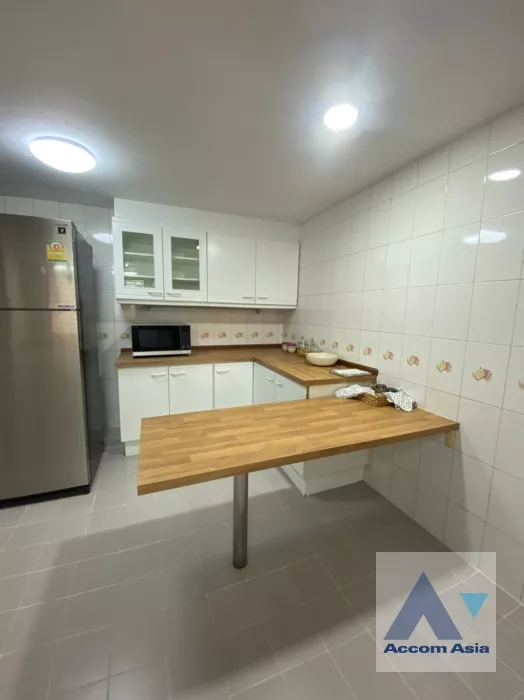4  3 br Apartment For Rent in Sukhumvit ,Bangkok BTS Thong Lo at Suite For Family AA37549