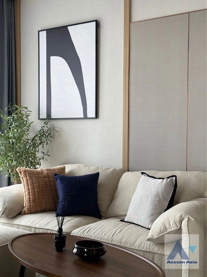 unit 2 Bedrooms  Condominium For Rent in Ratchadaphisek, Bangkok  near MRT Rama 9 (AA37551)