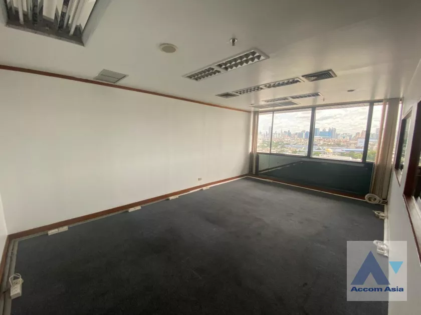  1  Office Space For Rent in Sathorn ,Bangkok BRT Thanon Chan at LPN Tower Nang Linchee AA37575