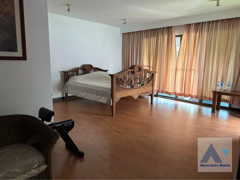 8  4 br Townhouse For Sale in sukhumvit ,Bangkok BTS Phrom Phong AA37669