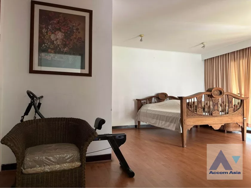 17  4 br Townhouse For Sale in sukhumvit ,Bangkok BTS Phrom Phong AA37669