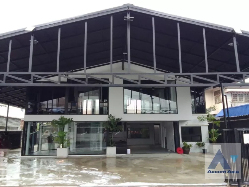 Home Office |  House For Rent in Ratchadapisek, Bangkok  near MRT Sutthisan (AA37680)