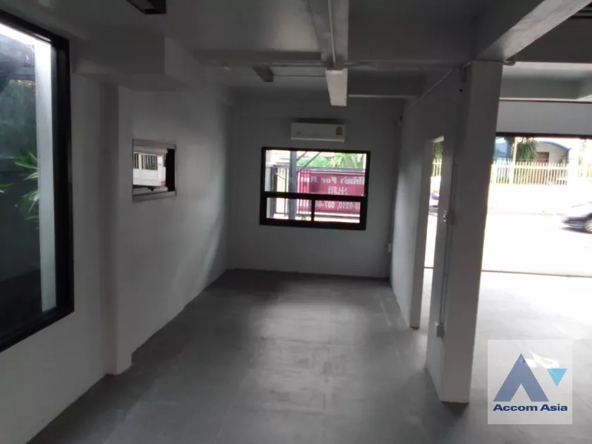 10  House For Rent in Lat Phrao ,Bangkok MRT Sutthisan AA37680