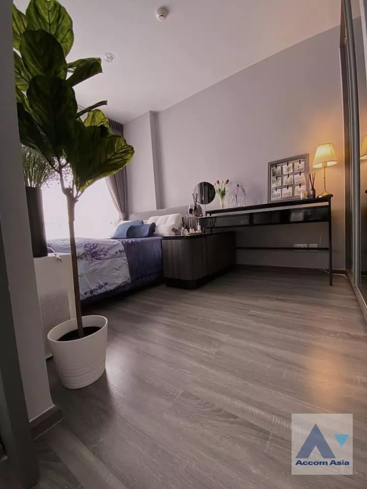 unit 1 Bedroom  Condominium For Sale in Phaholyothin, Bangkok  near BTS Victory Monument (AA37688)