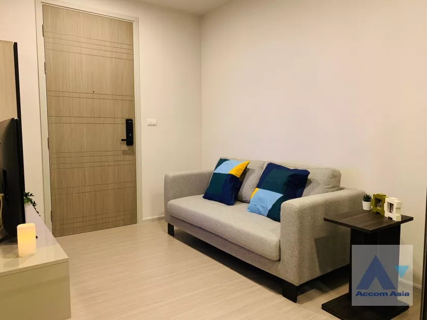  1 Bedroom  Condominium For Rent & Sale in Sukhumvit, Bangkok  near BTS Ekkamai (AA37691)