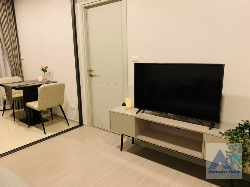 unit 1 Bedroom  Condominium For Rent & Sale in Sukhumvit, Bangkok  near BTS Ekkamai (AA37691)