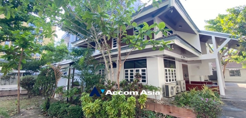  2  3 br House For Rent in Ploenchit ,Bangkok BTS Ploenchit 95192