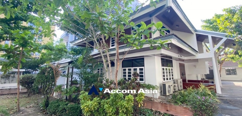  2  3 br House For Rent in ploenchit ,Bangkok BTS Ploenchit 95192