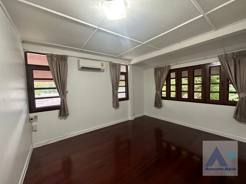 12  3 br House For Rent in Ploenchit ,Bangkok BTS Ploenchit 95192
