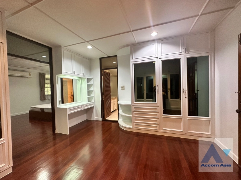 15  3 br House For Rent in Ploenchit ,Bangkok BTS Ploenchit 95192